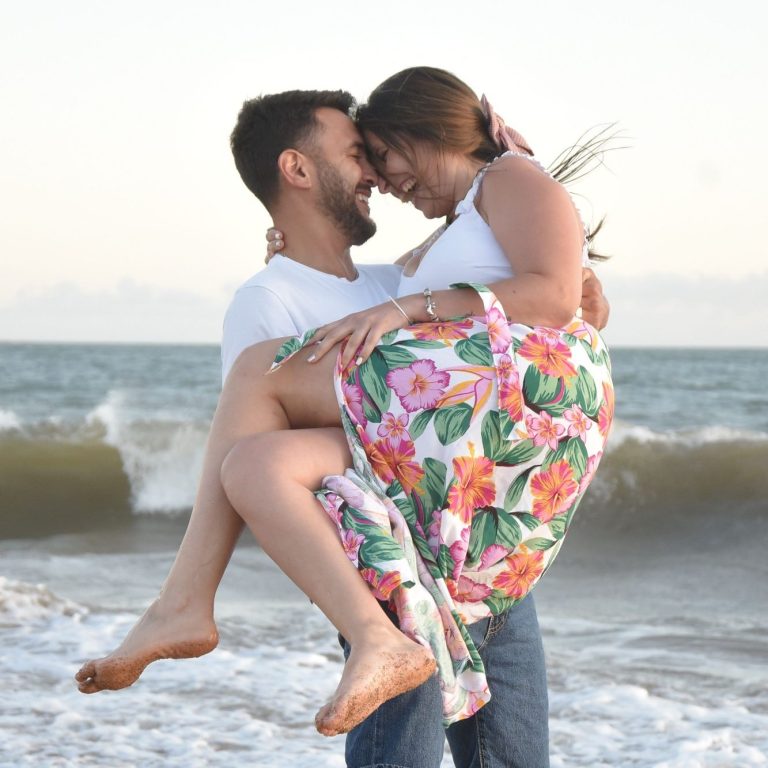 The Relationship Habit That Helps Couples Stay Strong_4